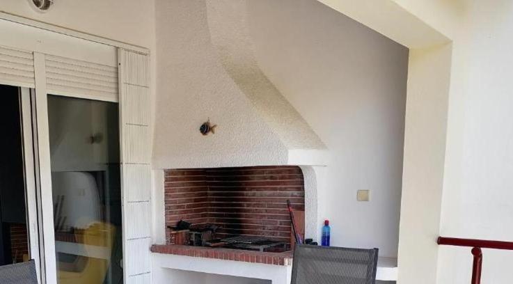 Beach N Fun Bbq Fireplace Saronida Zewnętrze zdjęcie